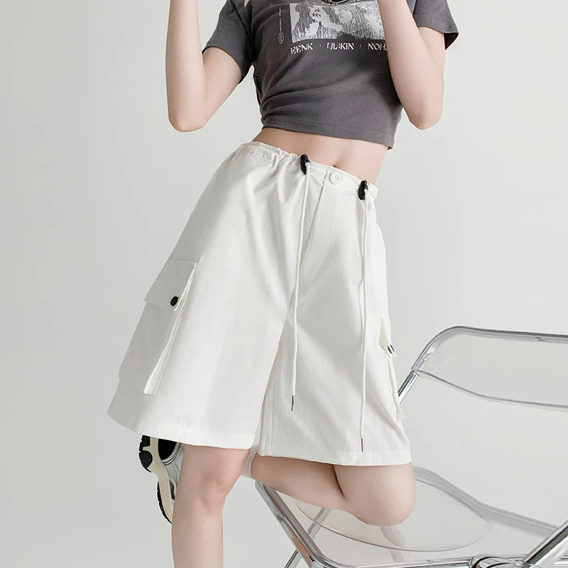 

Женские летние свободные прямые шорты-карго, модные спортивные шорты с большими карманами и пуговицами, 2025 г., простые универсальные однотонные шорты