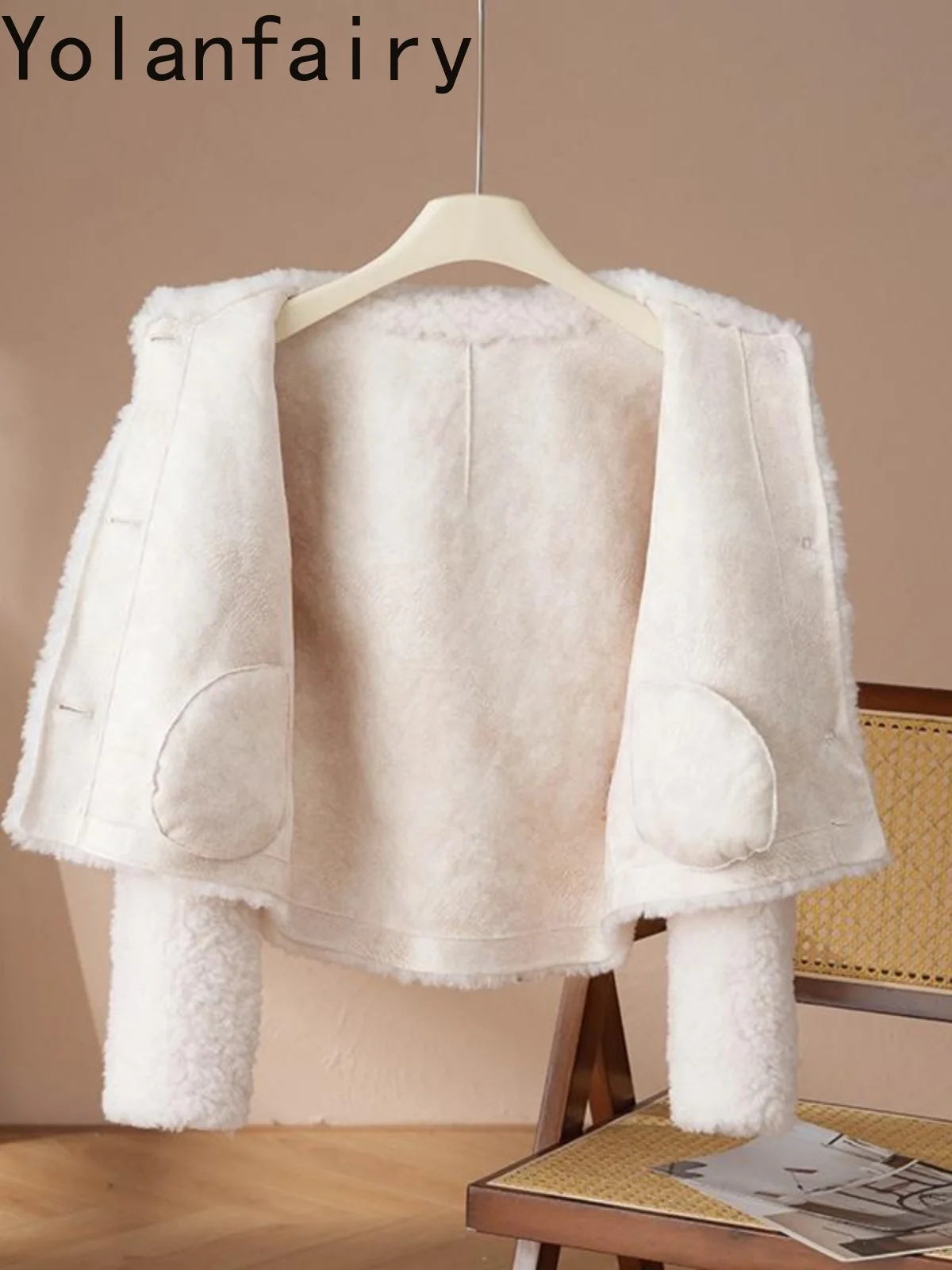 YOLANFAIRY Casual 100% Wool Coats for Women 2025 Winter Short Sheep Shearing Jacket Woman Lapel White Fur Coats Casaco Feminino