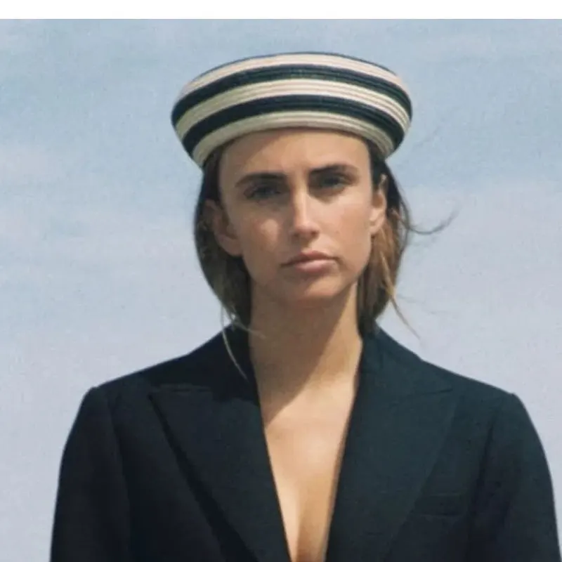 New European American Classic Stripe Hand Woven Berets For Women Summer Fashion Show Medicine Box Hat Church Elegant Painter Hat