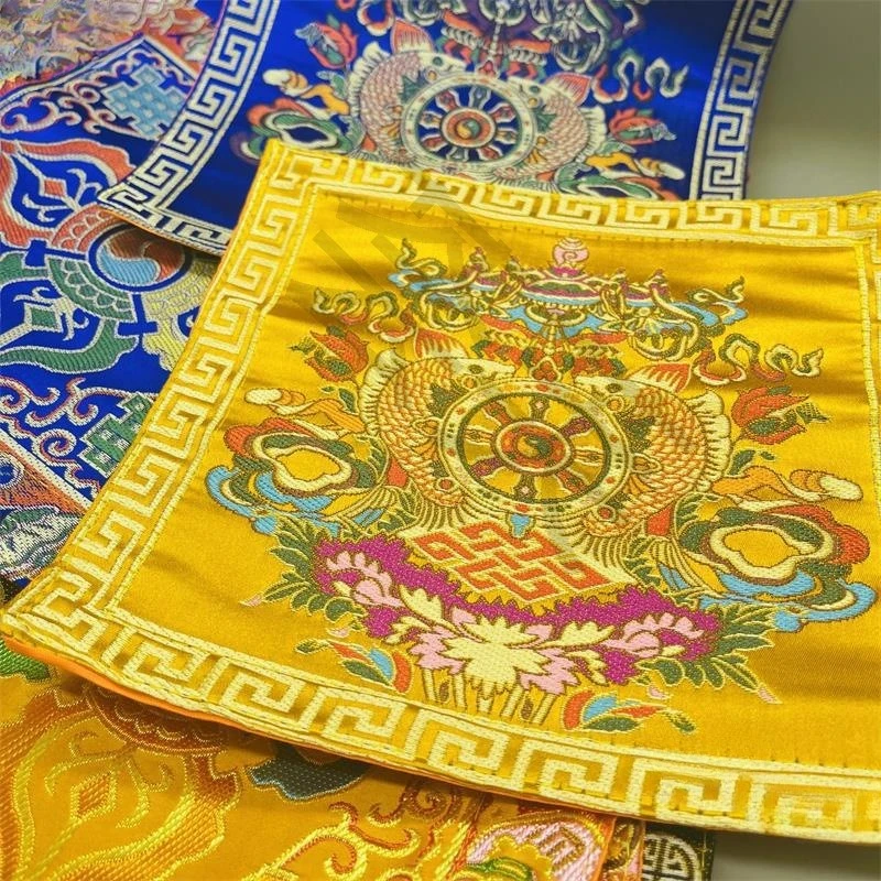 Dekorasi Aula Buddha Gaya Tibe - Decorative Throw Pillow ulasan dan harga