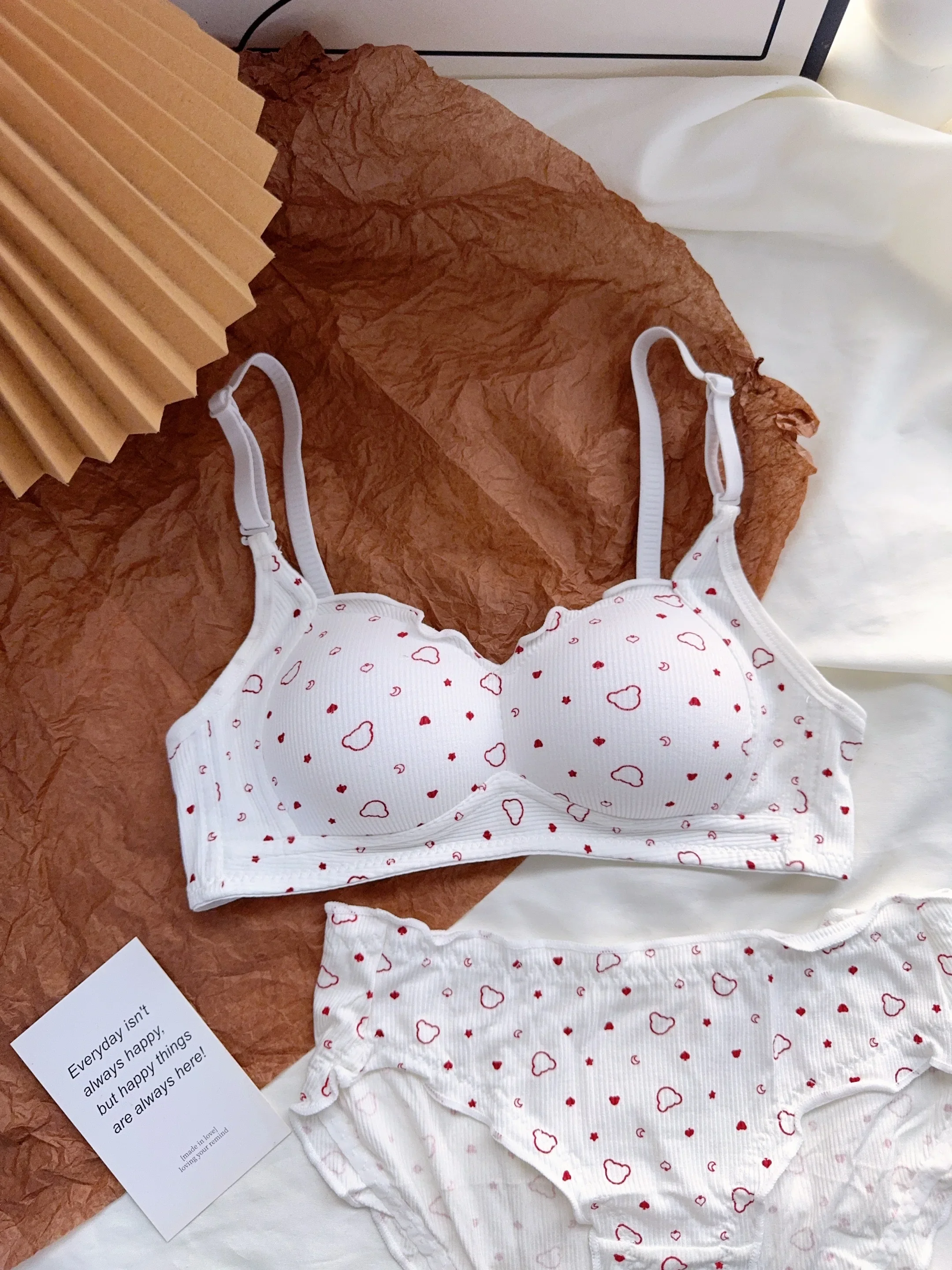 

Японское милое нижнее белье, женское нижнее белье с маленькой грудью, тонкое нижнее белье для школьников, бюстгальтер с трусиками