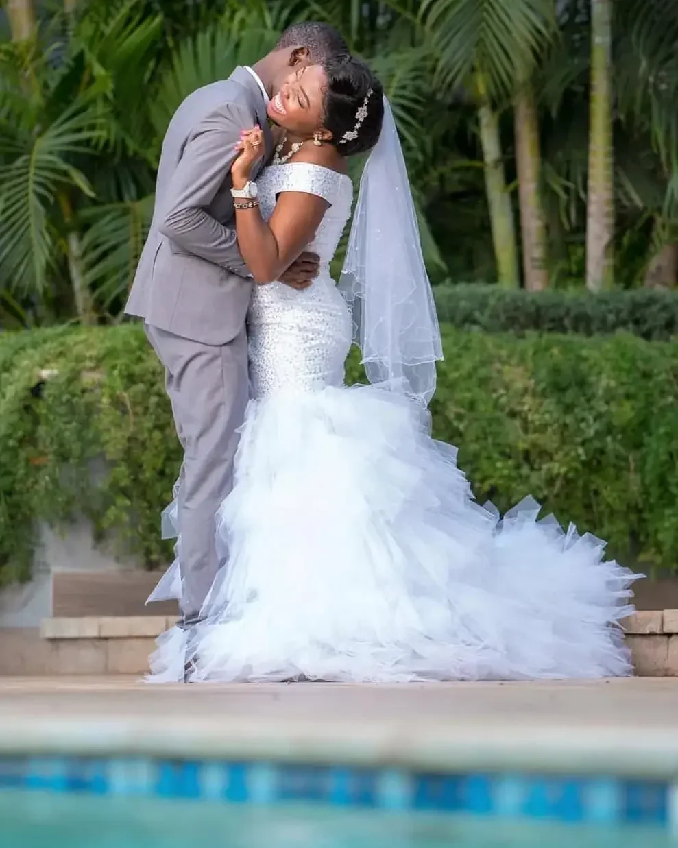 

Customized Off The Shoulder Ruffles Princess Wedding Mermaid Lace Custom Made Tulle Bridal Dresses