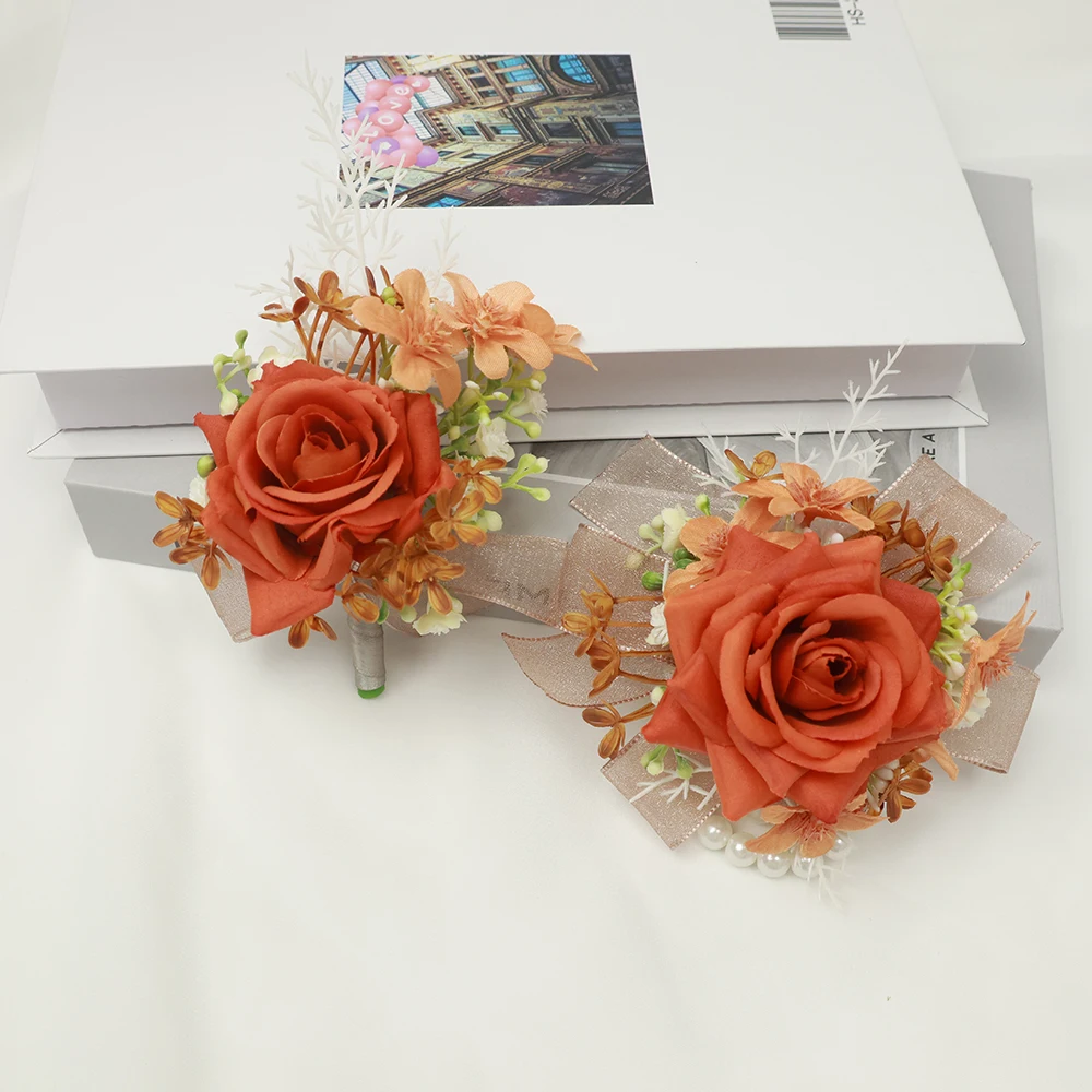

Бутоньерка и корсаж с оранжевым искусственным цветком, свадебный аксессуар, украшения для груди жениха или невесты