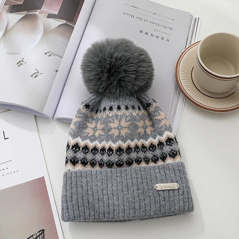 Beanies For Woman Man Winter Knitted Warm Pompom Hats Girls Stripe Cashmere Bonnets Lady\'s Outdoor Thicken Skullies Cap Femme