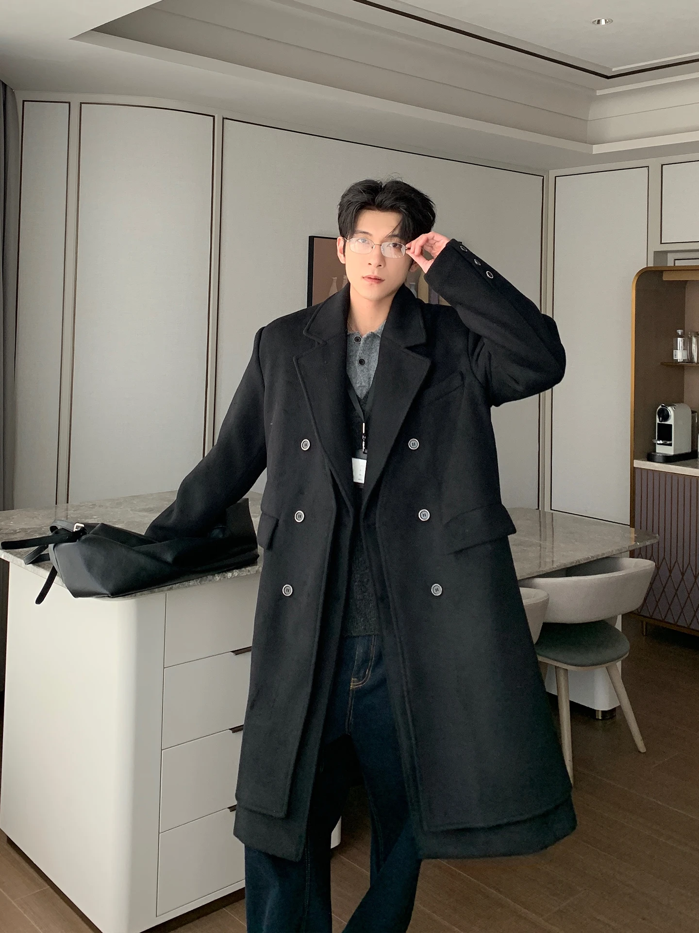 معاطف رجالية شتوية جديدة لعام 2025 مبطنة بلون واحد معاطف فضفاضة أنيقة متوسطة الطول فوق الركبة سترات دافئة سميكة للرجال #2