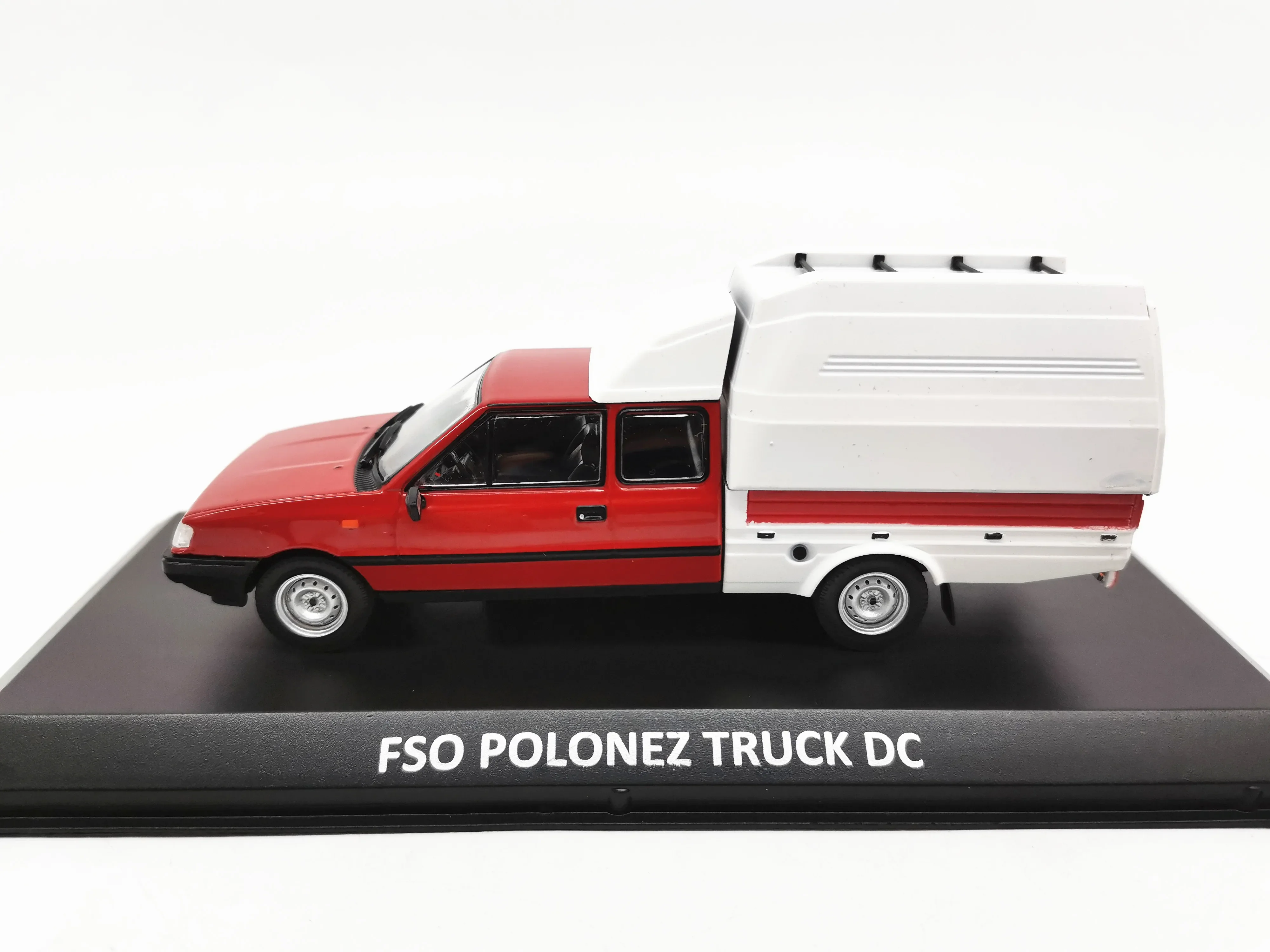 IXO 1/43 مقياس FSO POLONEZ شاحنة تيار مستمر Polonez RV سبيكة مجموعة ثابتة نموذج سيارة هدية عيد لعبة حلية عرض تذكارية