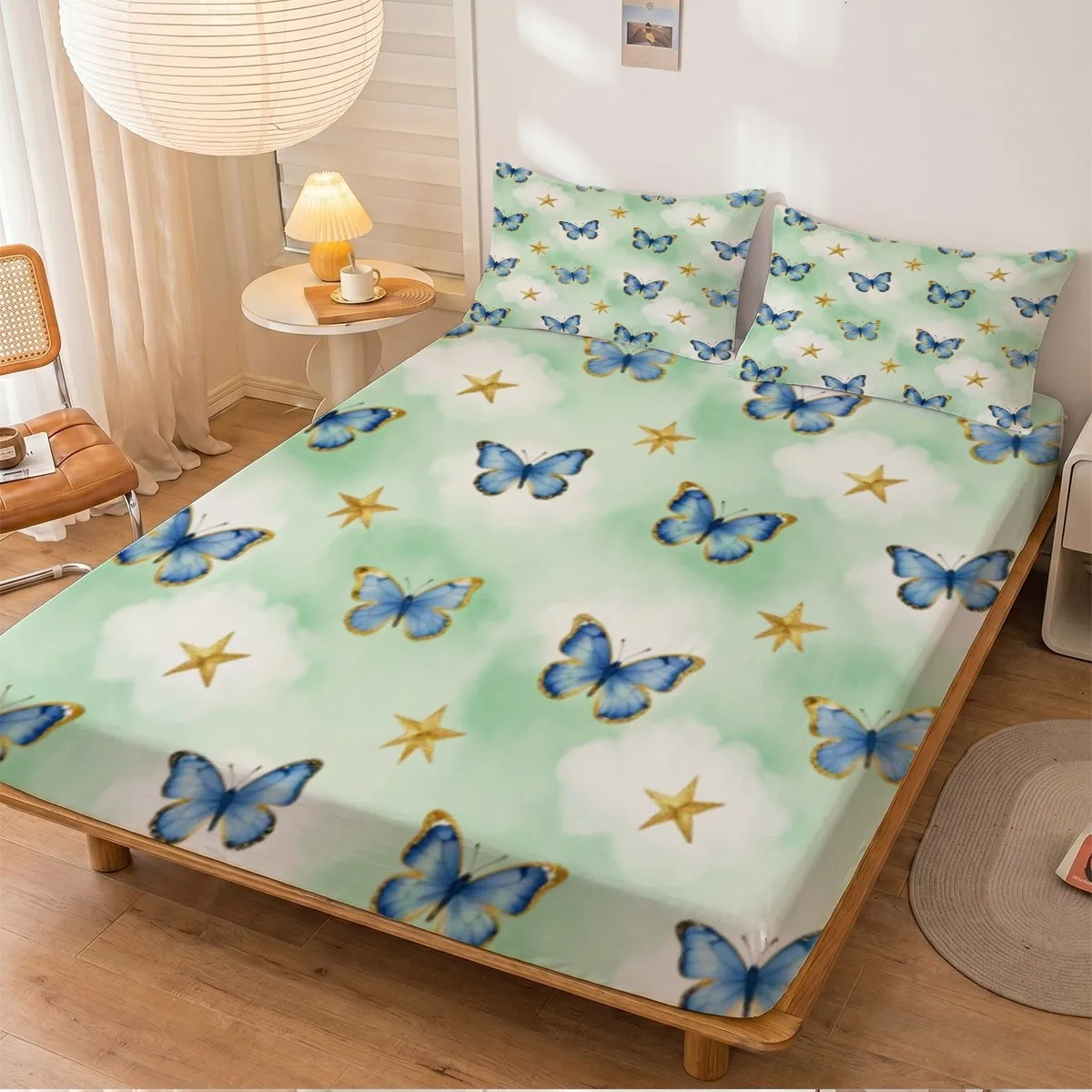 Mattress Protector with Pillowcase, Fun Starry Sky 2D Digital Print Bedding Set, Light Green Background with Blue and Gold Embellished Butterflies, Golden Stars and Fluffy White Clouds, Various Sizes, Mattress Cover, Fitted Sheet Cover, Mattress Protector, Elastic Fitted Sheet Cover, King/Twin/Queen Size, Master Bedroom and Guest Room Decoration, Dust-Proof and Stain-Resistant, High Elasticity, Fits Various Sizes
