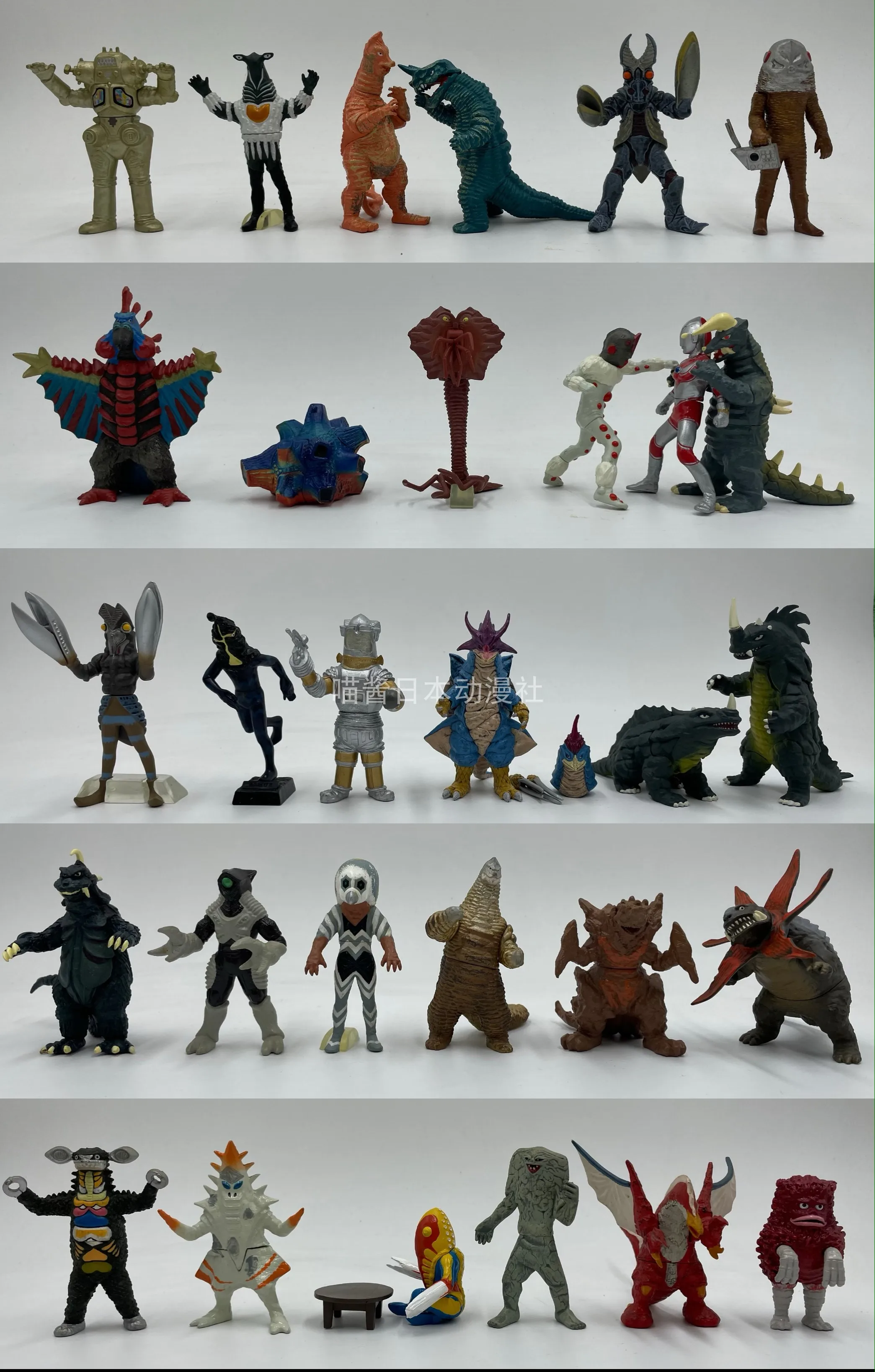 

Ultraman HG Kaiju Gashapon Set - Twin Tail Dada Black King Baltan Chandlar | 5-Pack Monster Collection