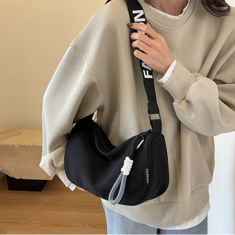 large capacity Crossbody Bag for women\'s niche new versatile underarm Hobos bag casual sports style single shoulder Hobo Bags