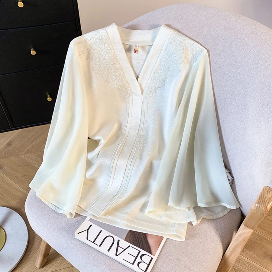 Elegant Chinese Style Embroidered Satin Vest V-Neck Handmade Button Floral Pattern Ladylike Temperament Daily Wear Top