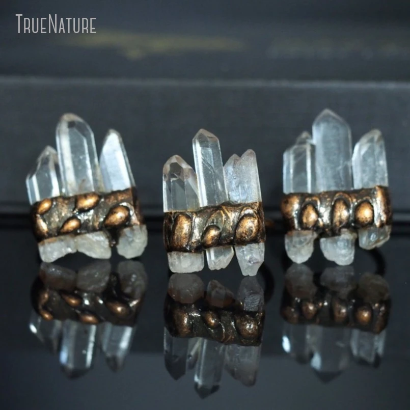 5Pcs Wholesale  Antique Bronze Color Clear Crystal Free Form Pyramid Pillar Vintage Style Three Stone Ring RM48545