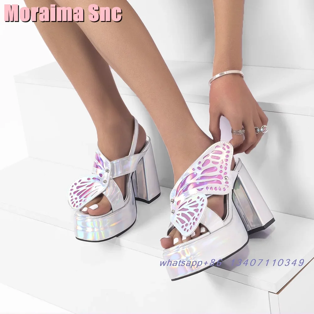 Zapatillas de plataforma con decoración de alas de mariposa para mujer, zapatos de tacón alto con punta cuadrada de cuero láser, a la moda, para verano, 2024