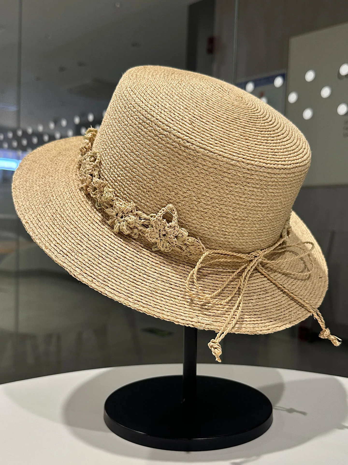 handcrafted-laffey-grass-sun-hat-women's-summer-flat-top-small-brim-elegant-fashionable-breathable-adjustable-size-hat