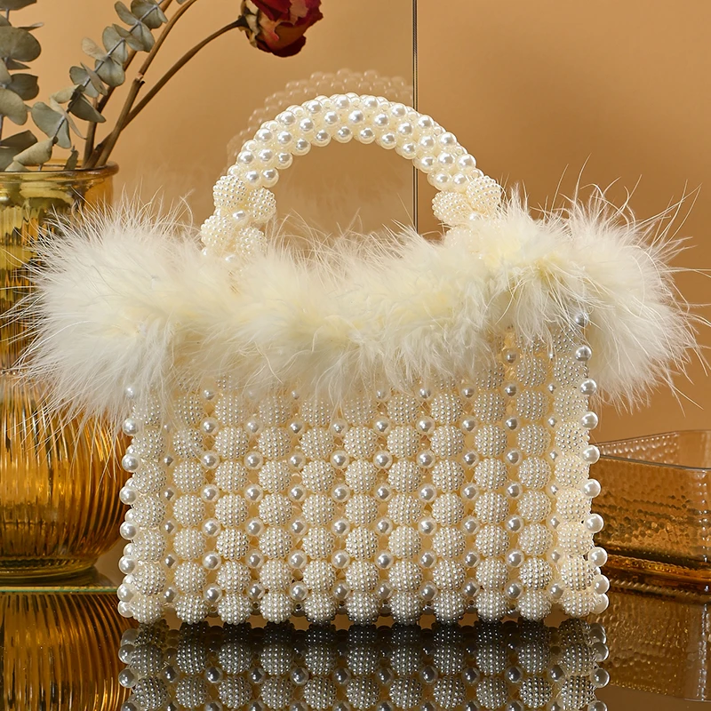 Borse alla moda per donna borsa di perle borsa di peluche con perline borsa da sera fatta a mano in morbida pelliccia stile invernale squisito per