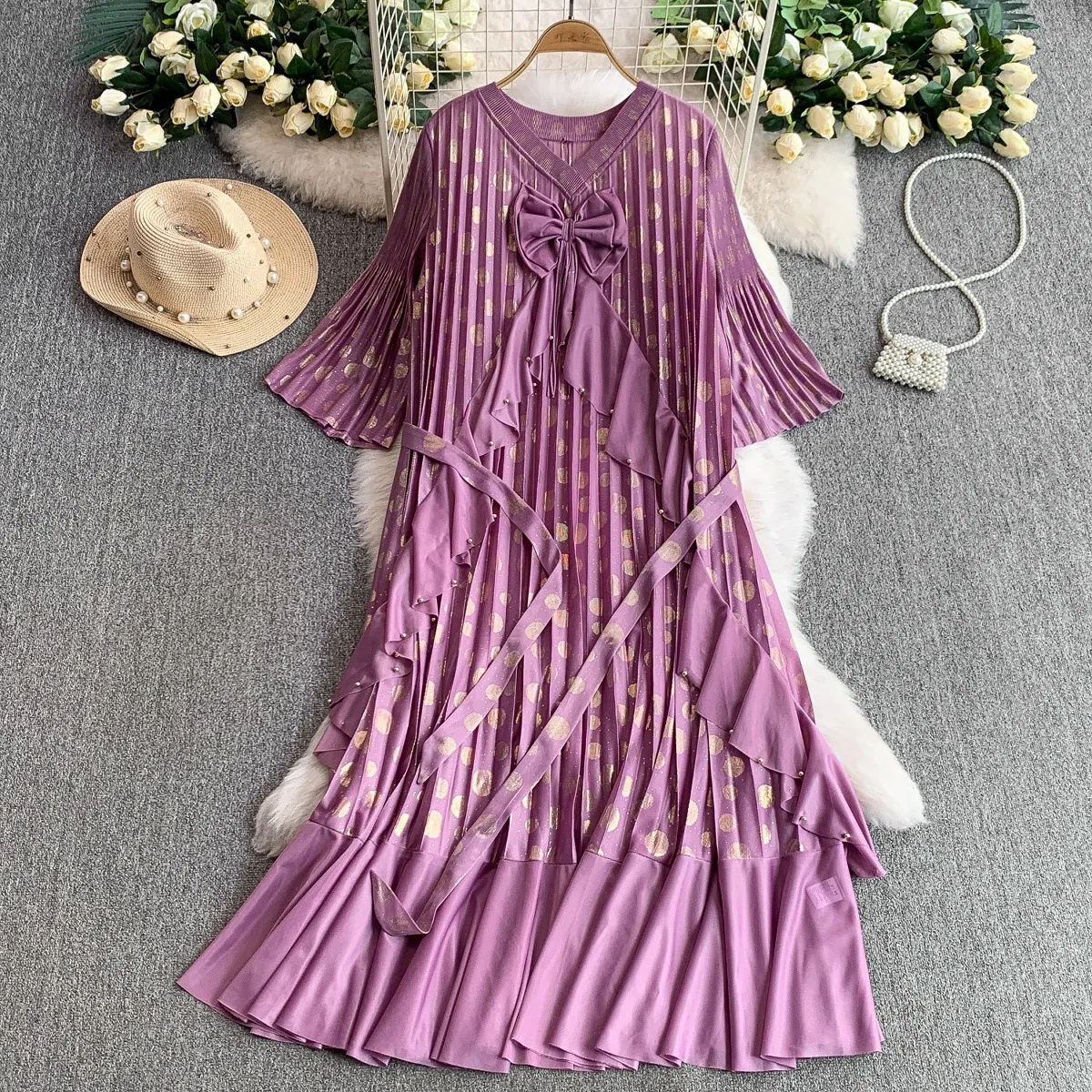 

Heavy-duty Hot Stamping V-neck Trumpet Sleeve Midi Dress Women Bohemian Bow Waist Pleated Ruffled Beach Dress Female Vestidos