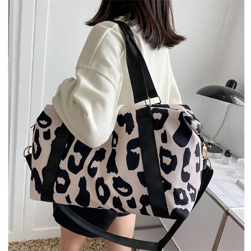 Bolsa deportiva con estampado de leopardo para hombre y mujer, bolso de mano de gran capacidad, resistente al agua, ideal para Yoga, natación, gimnasio, viaje, equipaje