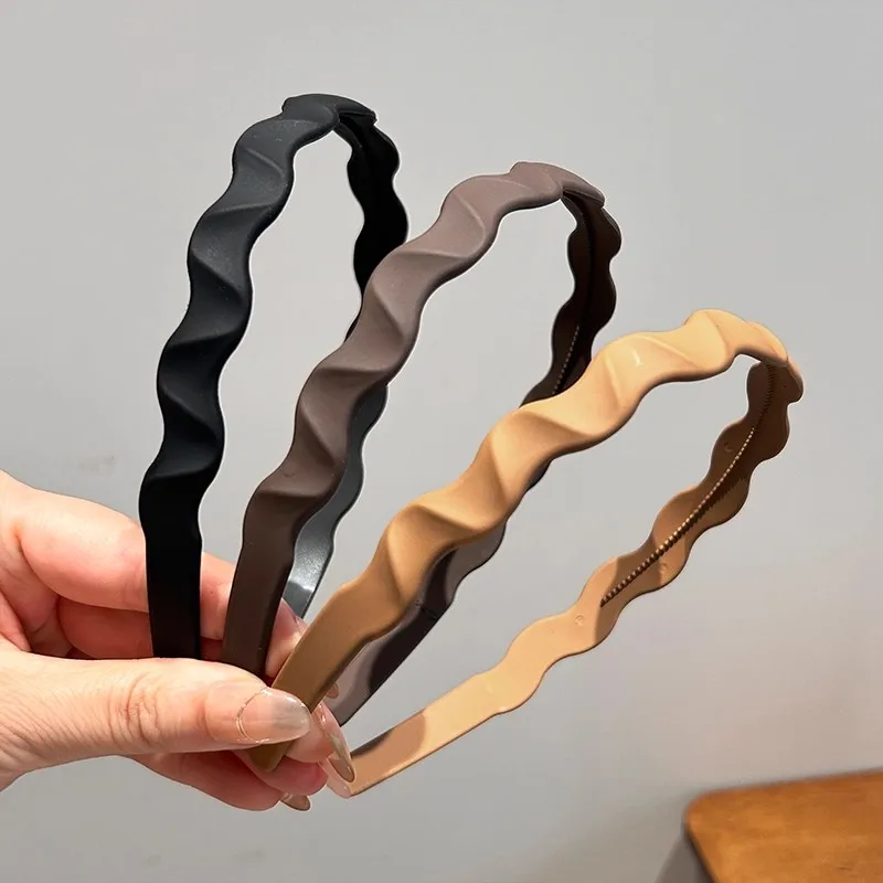 Solides Wellen-Haarband aus Kunststoff für Frauen und Mädchen, süßes Haarornament, Haarreif, modisches Haaraccessoire – Detail 7