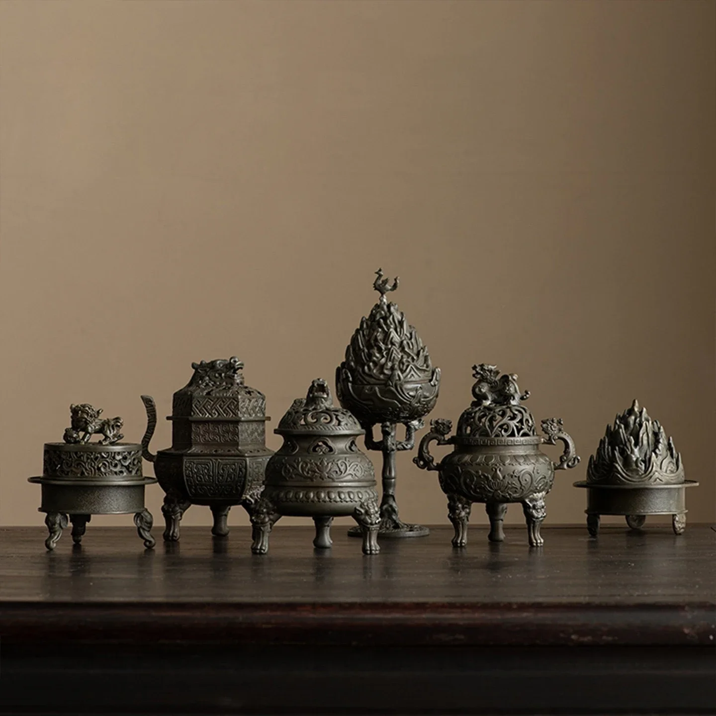 Ancient Craftsman Ancient Tin Incense Burner High-end Tea Ceremony Ornament Indoor Aromatherapy Base Three-legg Agarwood Burner