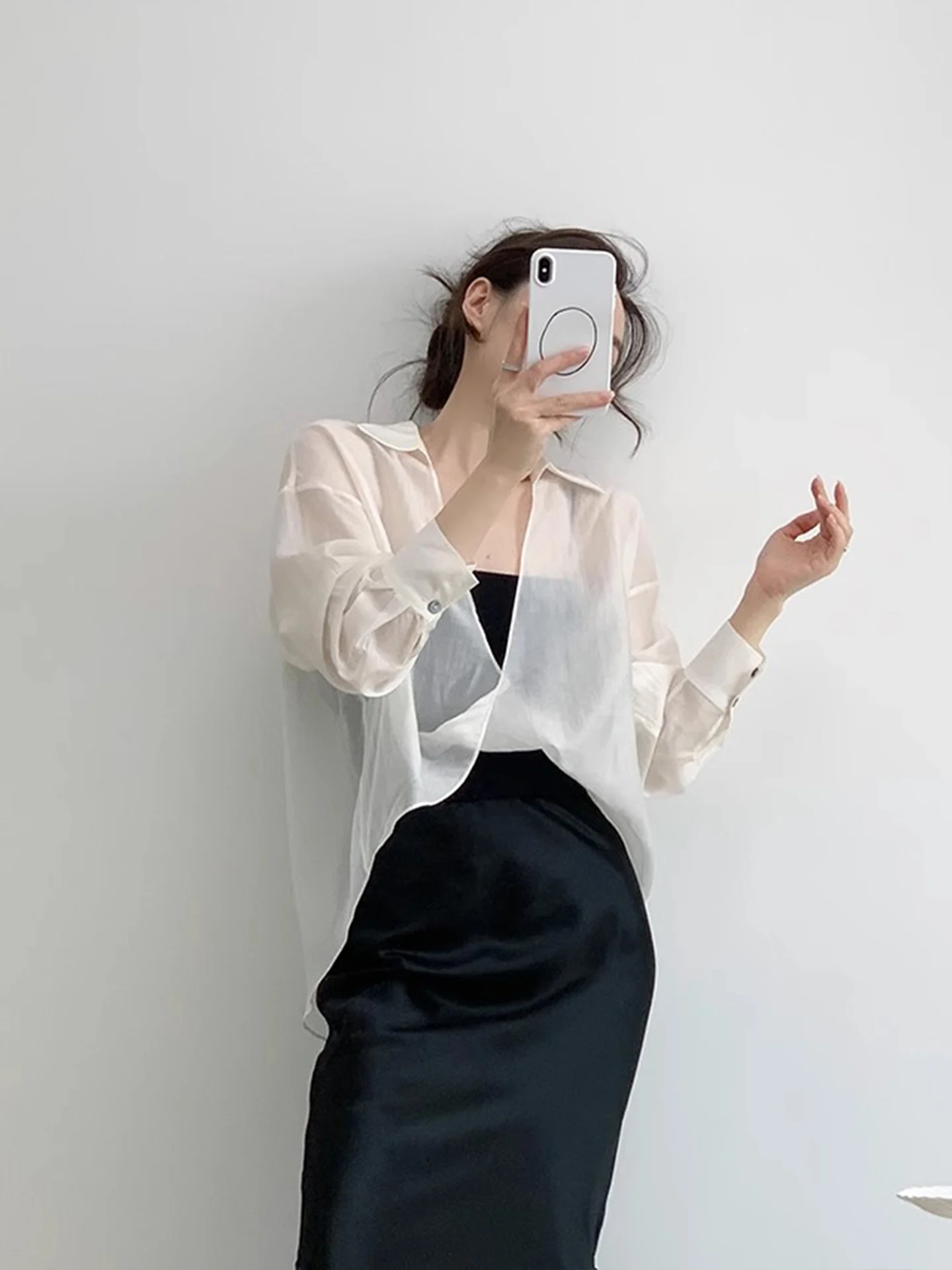 Ice Silk Chiffon Twist Knot Damen Sommer Neue Oberbekleidung Oulder Awl Dünnes Jaet Klimatisiertes Top mit Trägerkleid