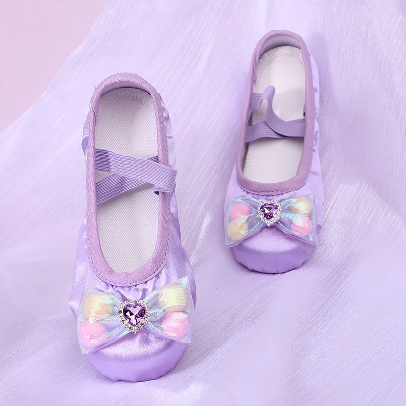 Wholesale Baby Children New Blue Dancing Shoe Girls Summer Soft Sole Chinese Princess Practice Satin Samba Dance Shoes