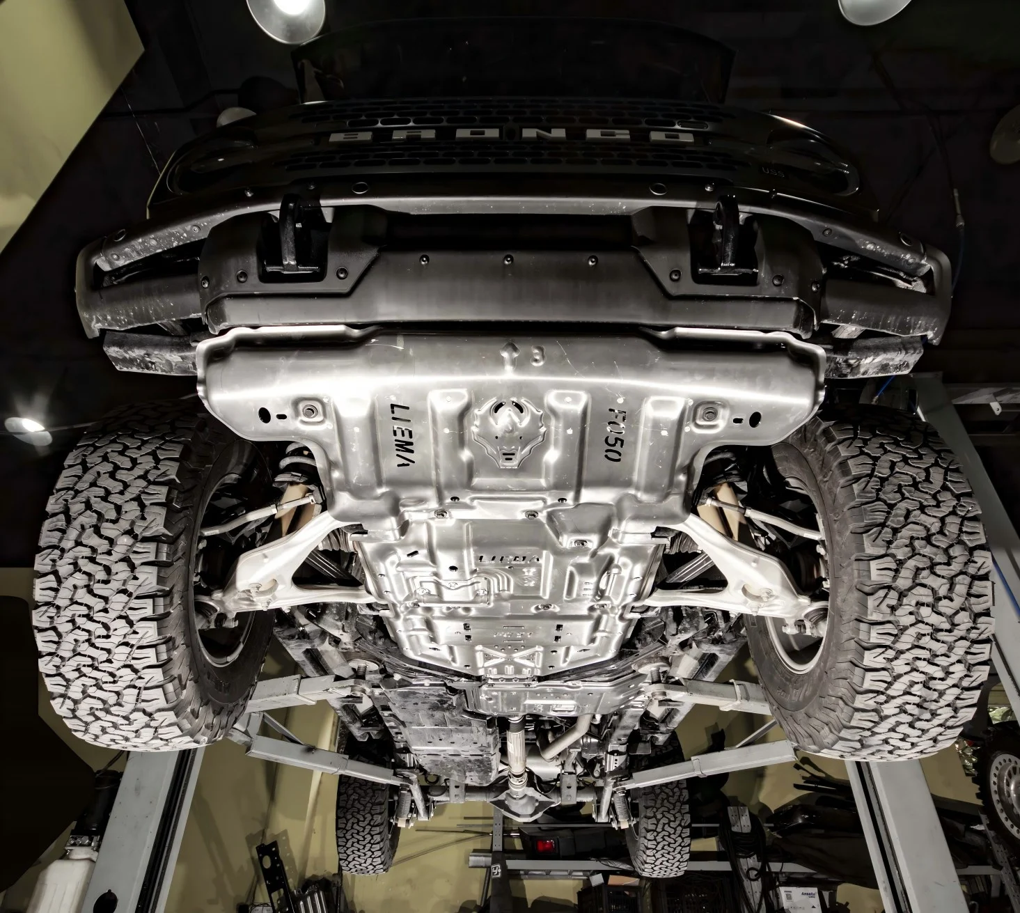 Auto Parts Accessories Junxi 3D Aluminum 5.0mm Engine Protection Cover Shield Skid Plate Fit for Ford Bronco Sport 2.7 2.3T 2022