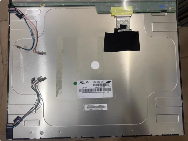 Tela LCD de 19 polegadas LTM190EX-L01