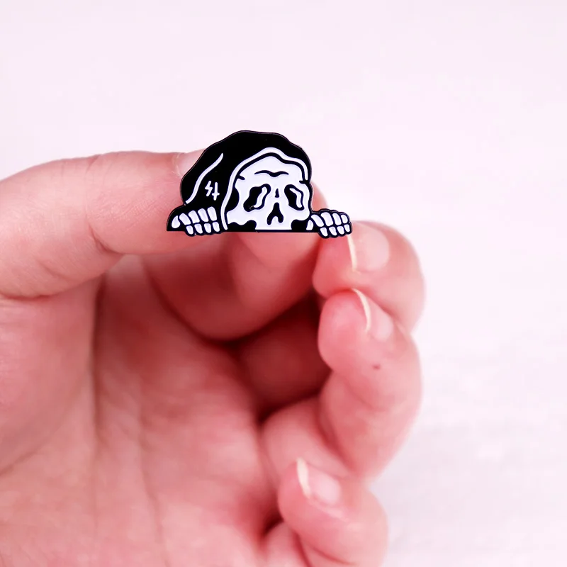 Grim Reaper Peeker Enamel Pin Creeper Skeleton Badge Brooch Jewelry