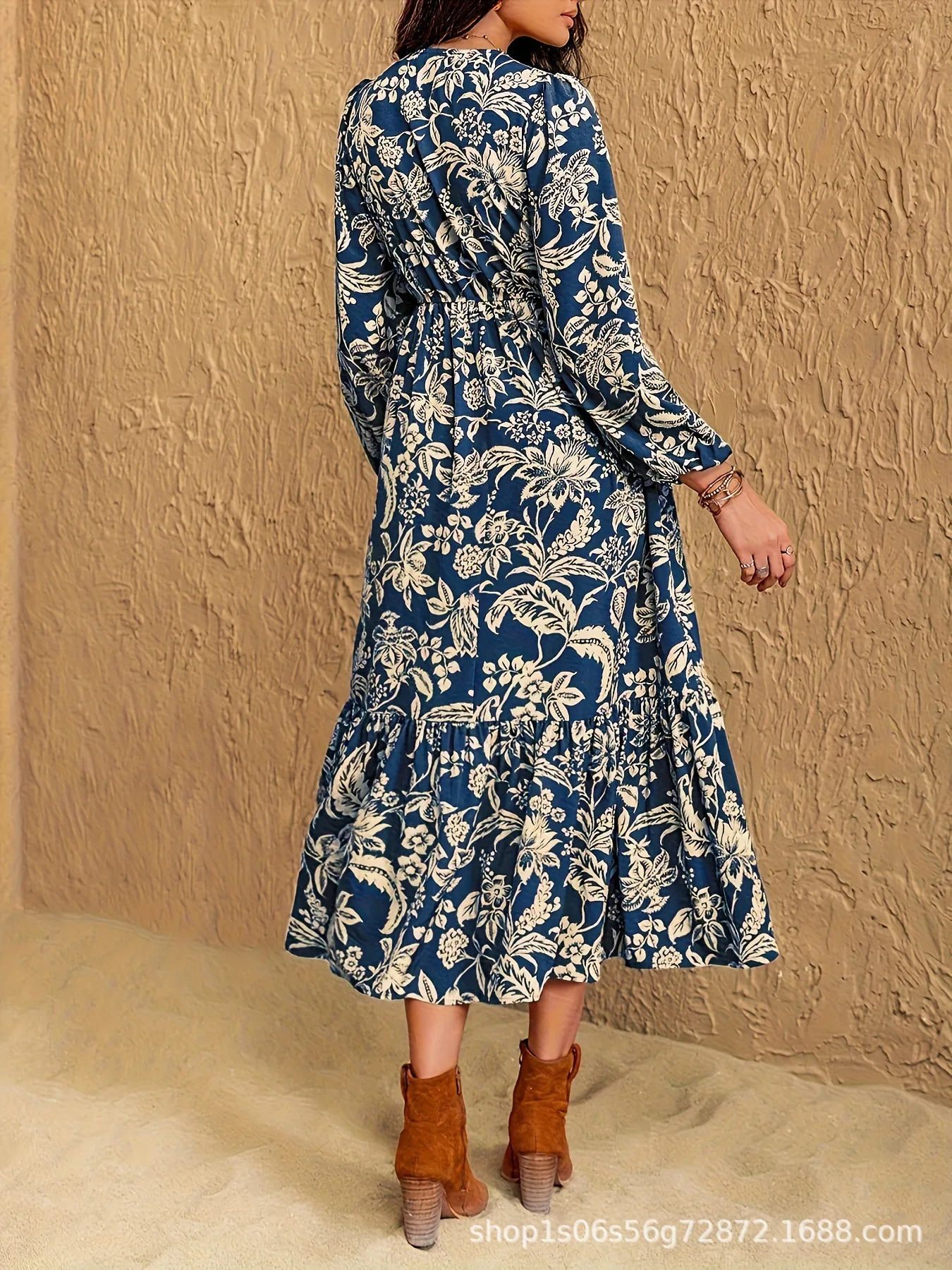 Robe bohème en dentelle florale à col en V, robe mi-longue de fête de plage de vacances, robe trapèze d'été Boho, robe élégante en dentelle pour femmes