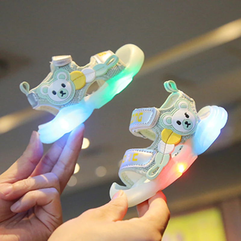 Sandalias Baby Shoes Kids Shoe 2023 Summer New LED Light Baby Walking Sandals Soft Sole Boy/girl Treasure Shoes Cartoon Sandals