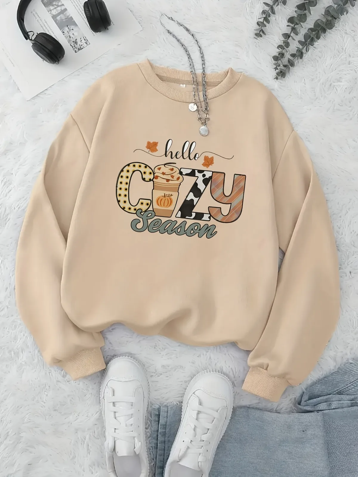 Damska bluza z kapturem w stylu casual z nadrukiem kreskówkowym i literami, wygodna bluza wkładana przez głowę z okrągłym dekoltem, odpowiednia na prezent świąteczny.