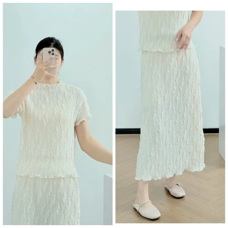 

Комплект с плиссированной юбкой Miyake: Новинка Весна/Лето 2026, женская футболка с вышивкой и полувысоким воротником, плиссированная, приталенная, элегантный комплект