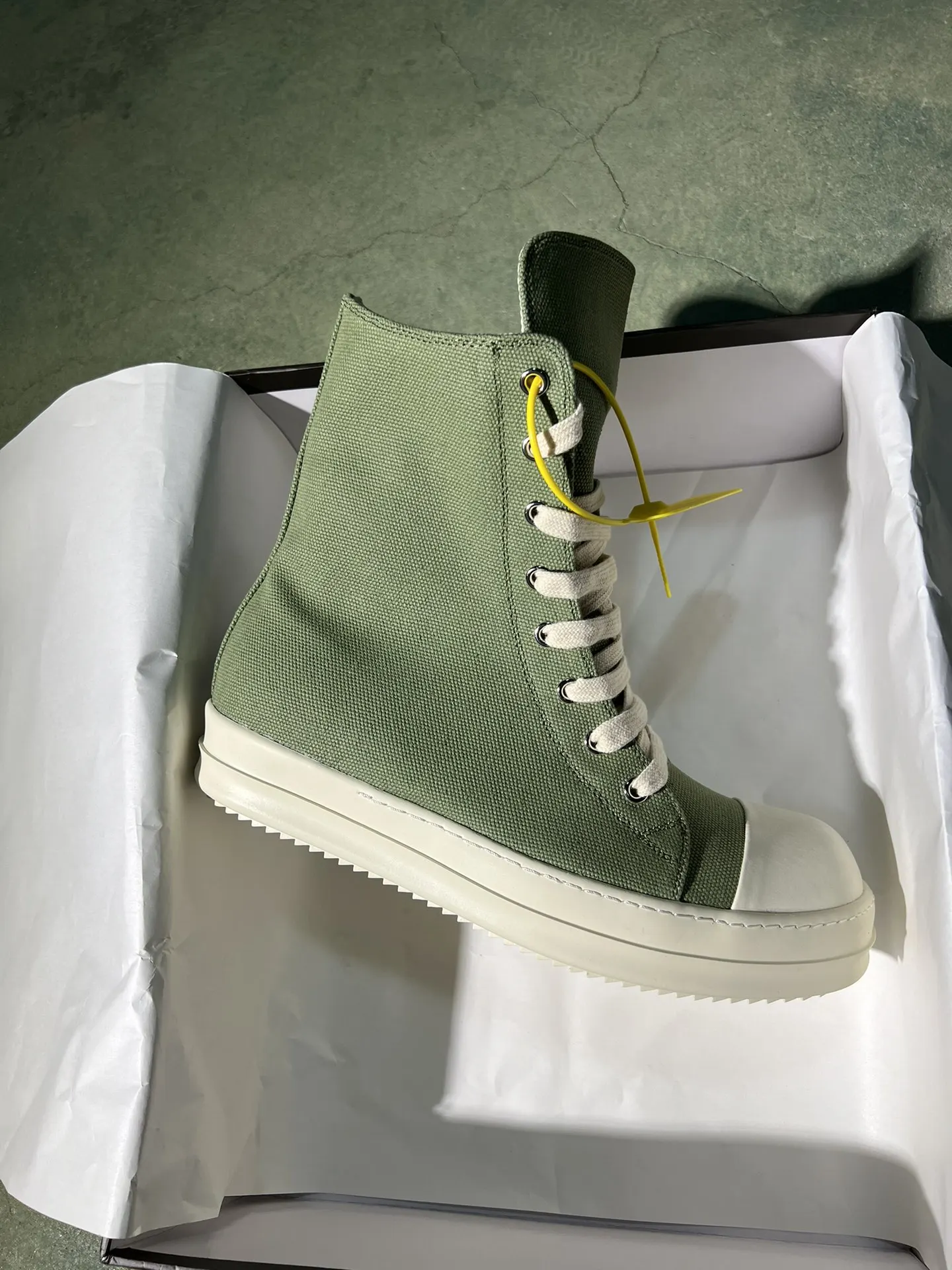 

R-o Men's Sneakers and Casual Shoes Fashion Army Green Canvas Low Top Sneakers Quality Women Ankle Boots Canvas Zipper Flat Shoe