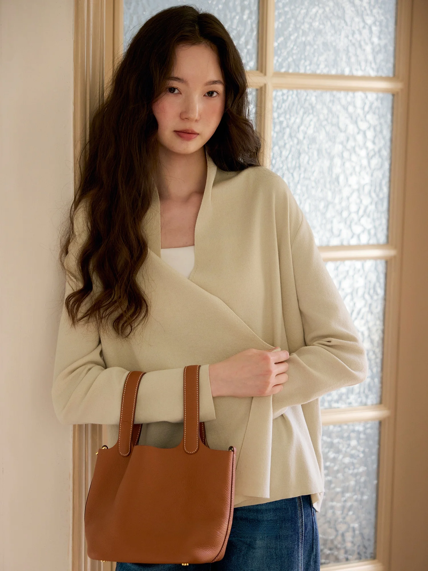 

Limited Edition "London Rain" 2026 Spring Knitted Open Cardigan Versatile Elegant Structure Style in Two Colors Soft Polyeste...
