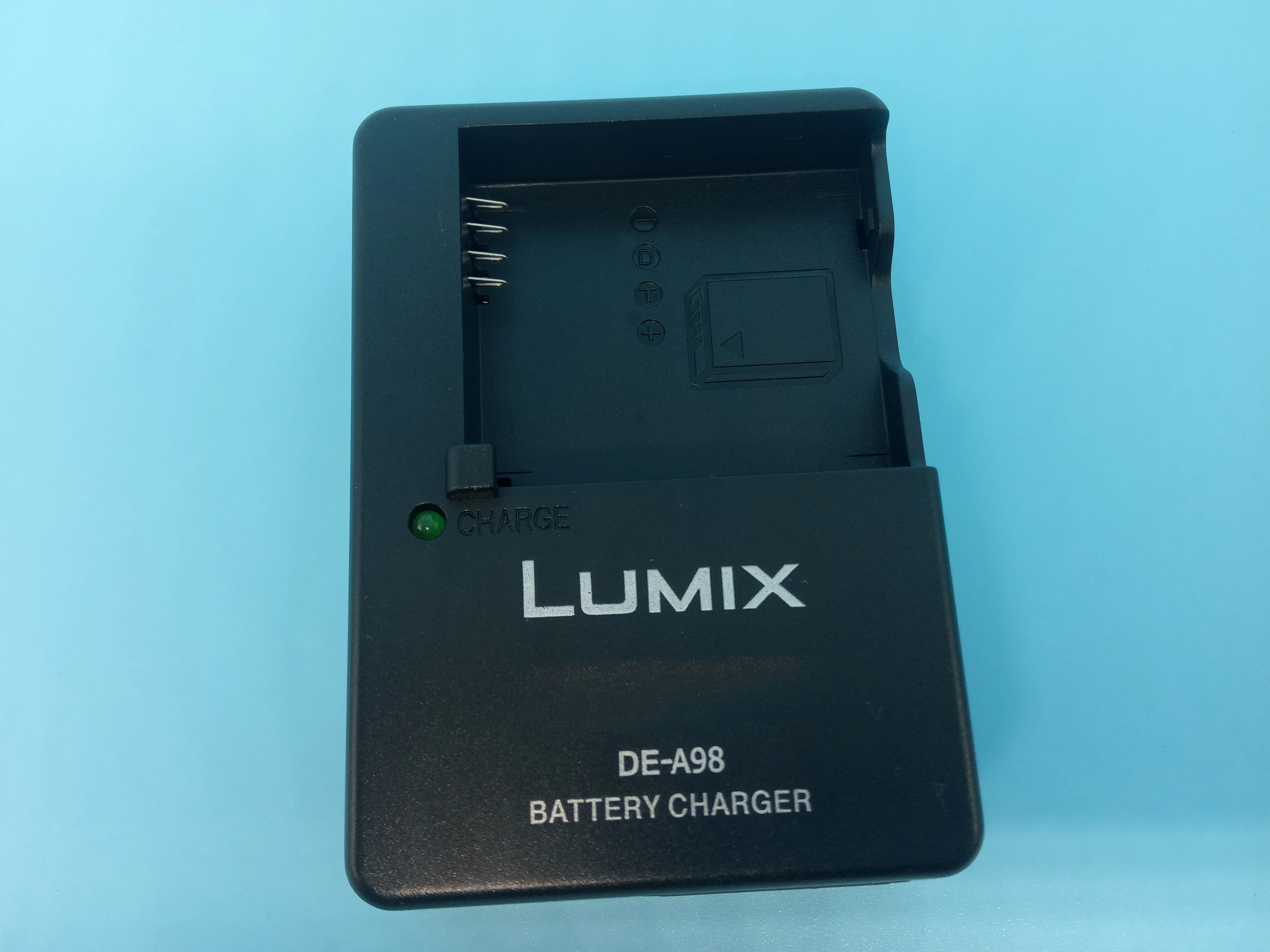 Guide complet sur le chargeur DE-A98 pour appareils Panasonic LUMIX