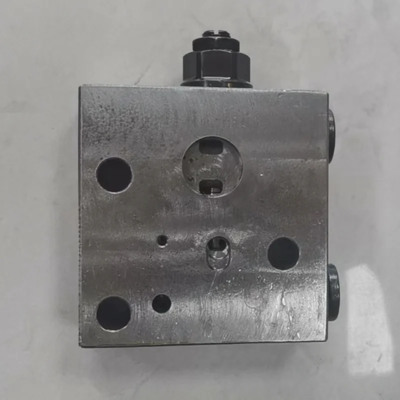 723-40-71103 723-40-71800 723-40-71900 71411 3510K5 صمام تخفيض الضغط التجريبي لحفارة كوماتسو PC200-7 PC300-7 PC360-7