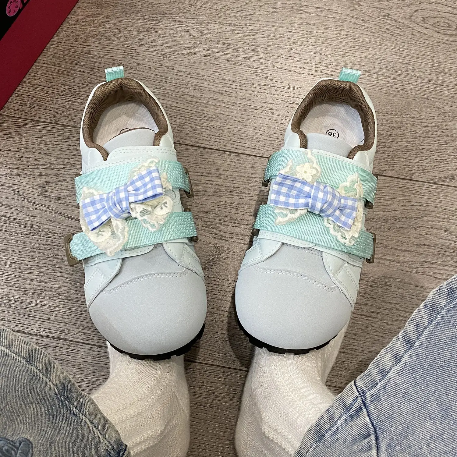 

2025 Korean round toe leatherette shoes women sweet designer sneakers woman bow flats girls casual aesthetic walking dance shoes