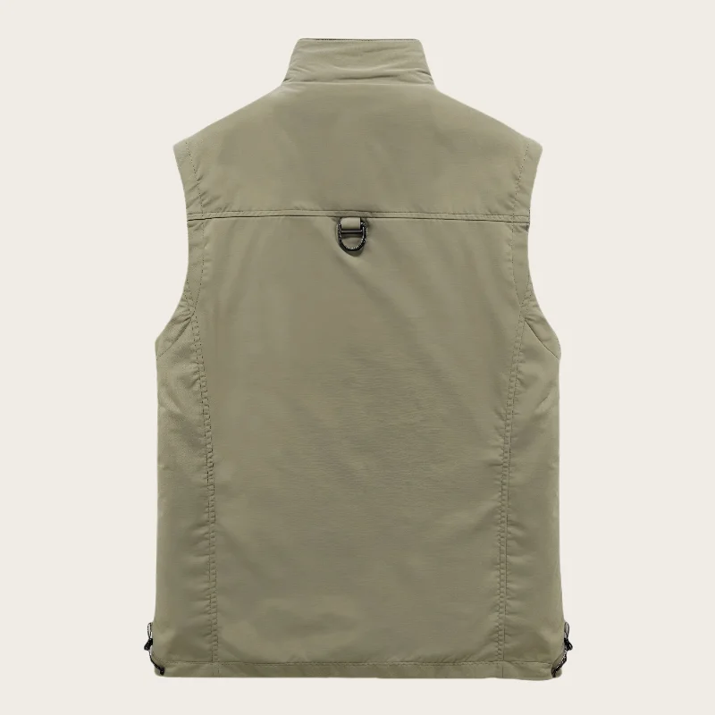 2026 New Men Outdoor Vest Multi-Pocket Solid Color Fishing Director Reporter Work Waistcoat Photography Casual Vest Jacket Male
