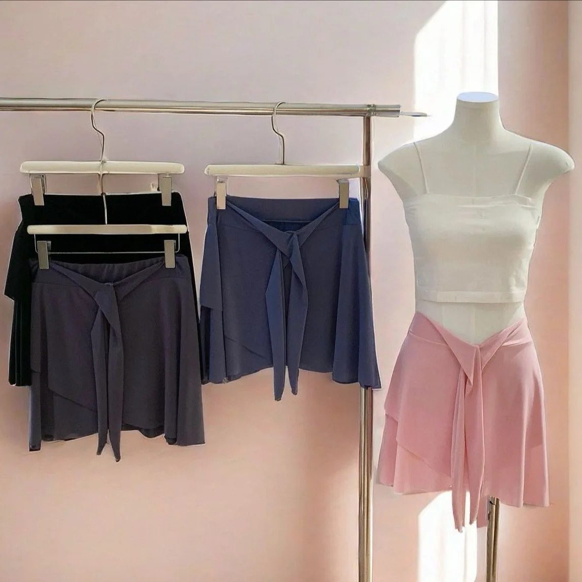 

Women Sports Yoga Skirt Anti-Awkward Cover Up Shawl Skirt Running Dance Outer Wrap Breathable Skirts Prevent Exposure