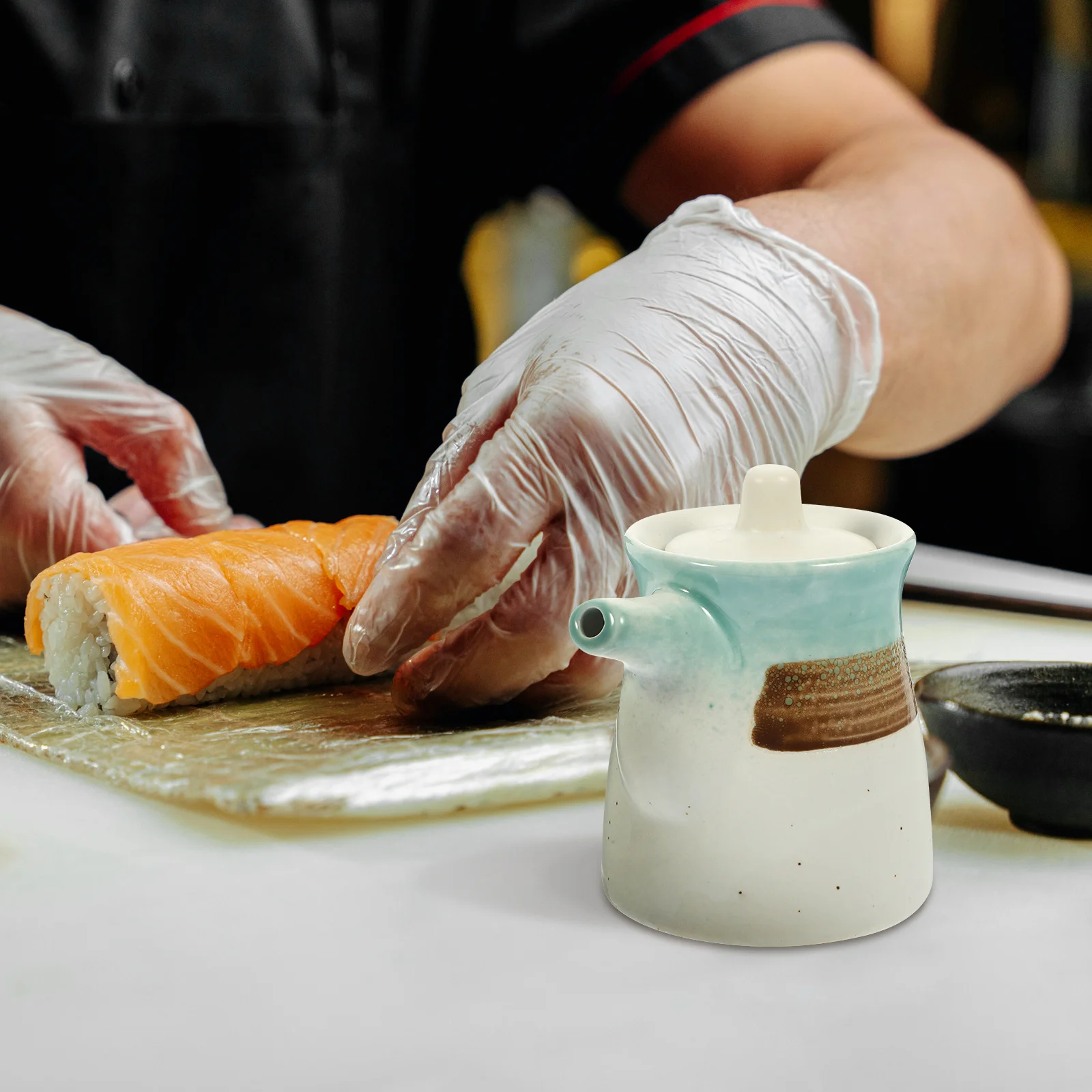 

Japanese Style Ceramic Vinegar Dispenser Soy Sauce Container Oil Dispenser for Home Bar Cafe Party Decorative Seasoning Holder