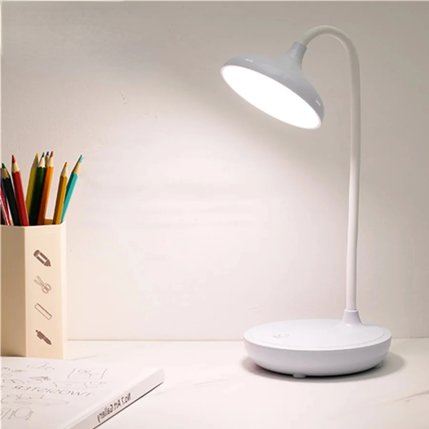 LED Tube Eye Protection Lamp USB Powered LED Table Lamp Study Room Study Reading Table Lamp Eye Protection Bedroom Bedside Lamp