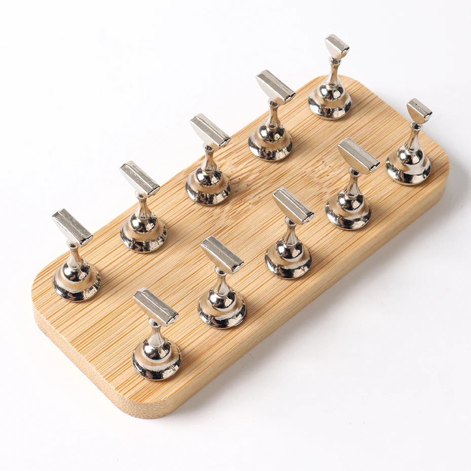 磁気ネイル練習スタンド 強力磁気ネイルチップホルダー 練習用ディスプレイ ネイルフェイクネイルディスプレイスタンドセット ホルダー マニキュア