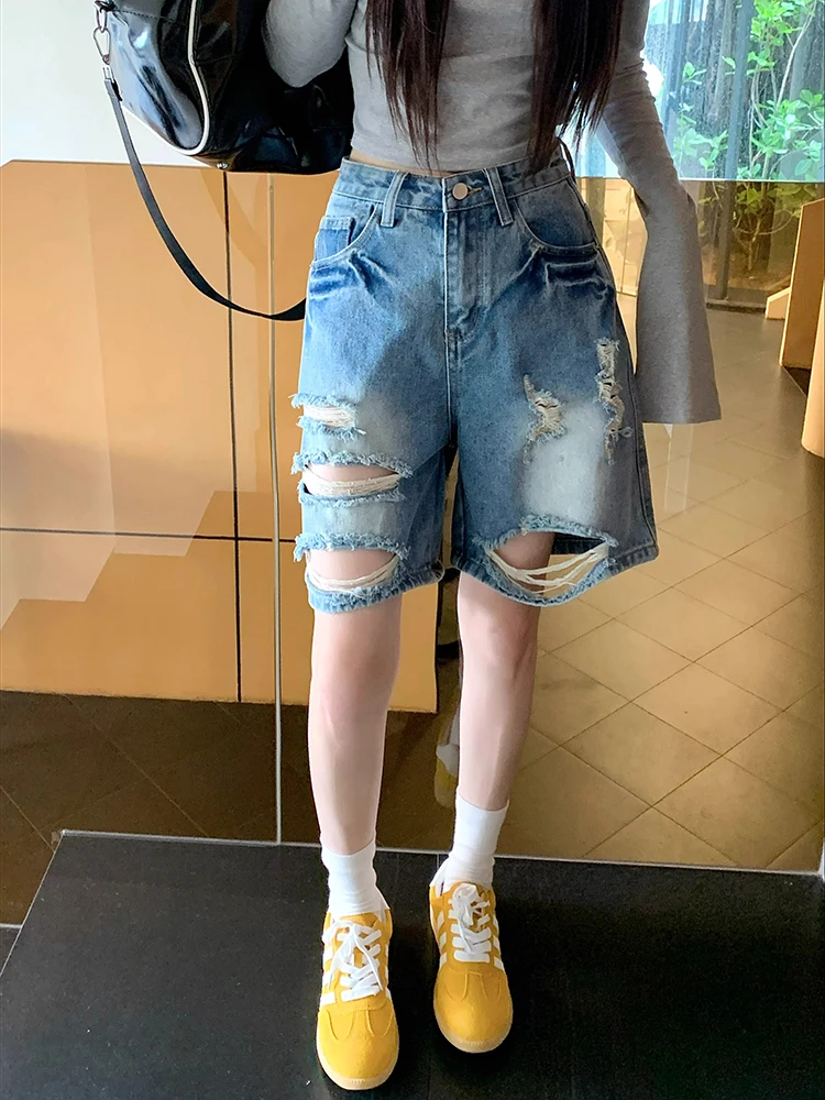 Summer New Retro Ripped Design Sense Fashion Denim Shorts Women High Waist Street Straight Loose Five-point Pants