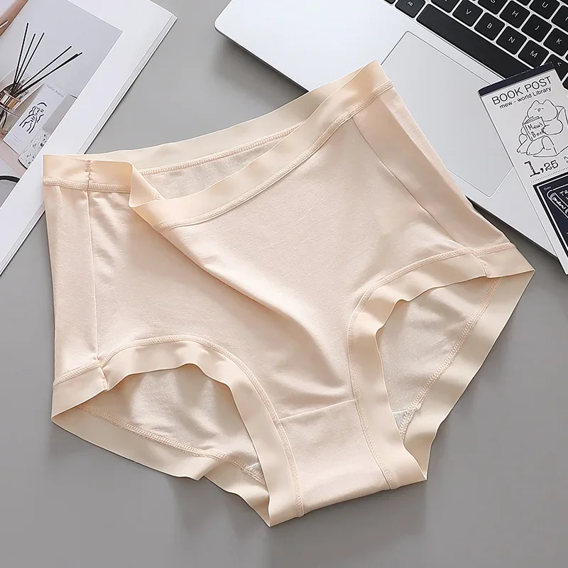 

Women's Modal Seamless Lingerie Panty Medium High Waist Briefs Thin Antibacterial Triangle Shorts Large Size Women's Underwear