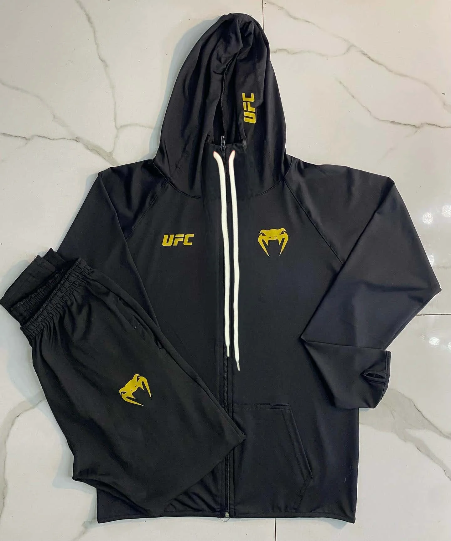 

2026 Новая мужская куртка с капюшоном UFC Zenith Night Fighting Champion, комплект на молнии, длинные брюки, топ для экстремального фитнеса на открытом воздухе