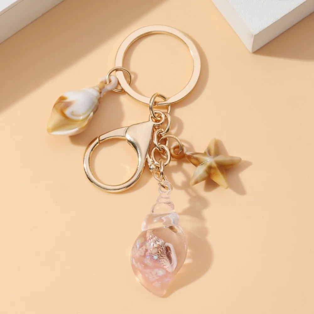 Cute Luminous Conch Keychain Bohemian Style Backpack Decor Sea Beach Pendants Creative Glow-in-the-dark Starfish Shell Keyring