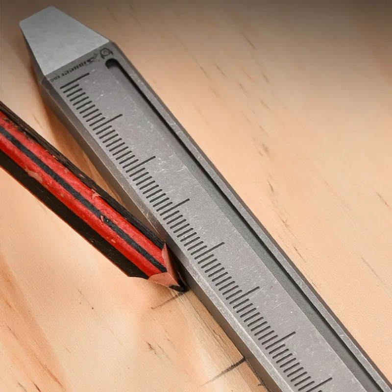 Imagem -05 - Multifuncional Outdoor Camping Abridor de Garrafas Titânio Liga Régua Auto-defesa Ferramenta Edc Metal Pry Bar Prego Printer Crowbar 12 Centímetros