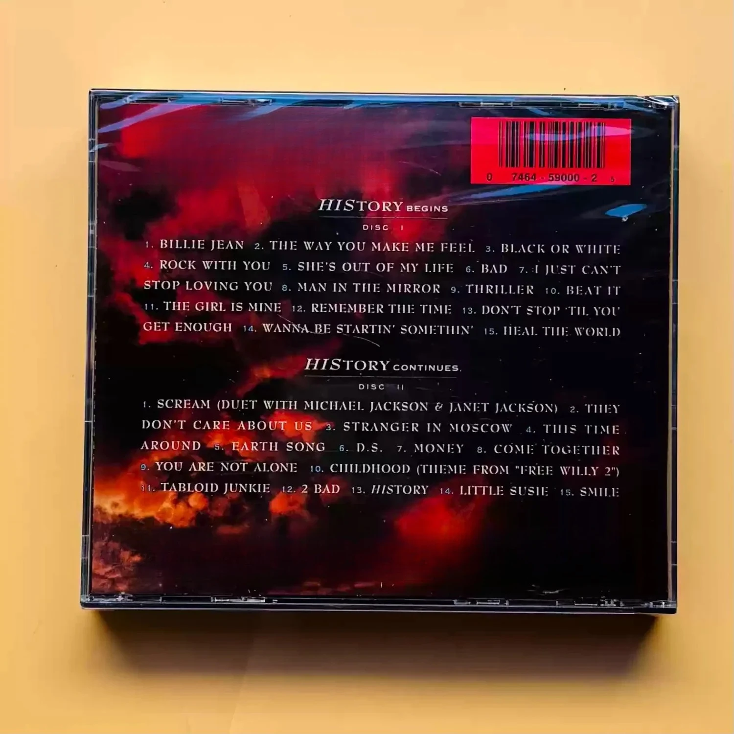 CD de Música Pop Retrô Ocidental, Capa com Retrato e Cena de Chamas Estilo Guerreiro Futurista, Coleção de Faixas de Ritmo de Alta Fidelidade