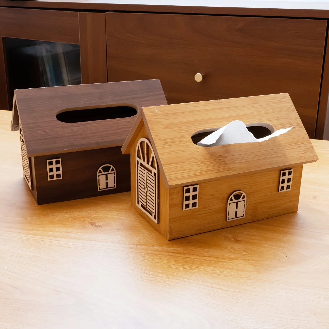 

Bohemian Square Tissue Box Holder House-Shaped Tissue Box with Lid Living Room Tissue Holder - Features Wooden Jute Tray Vintage