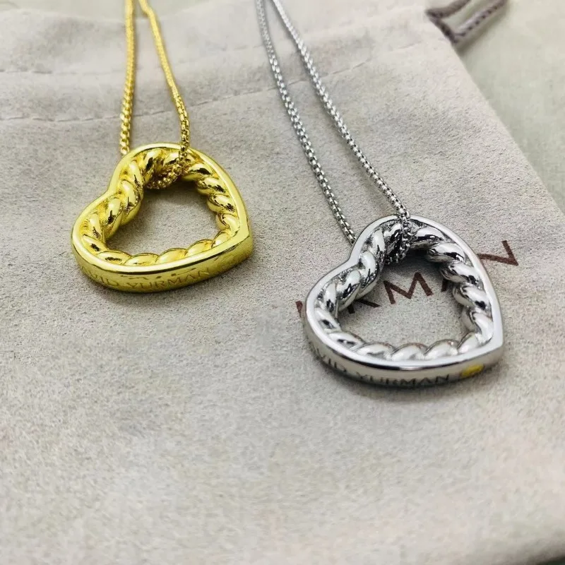 

Модное ретро-колье с подвеской в виде персикового сердца