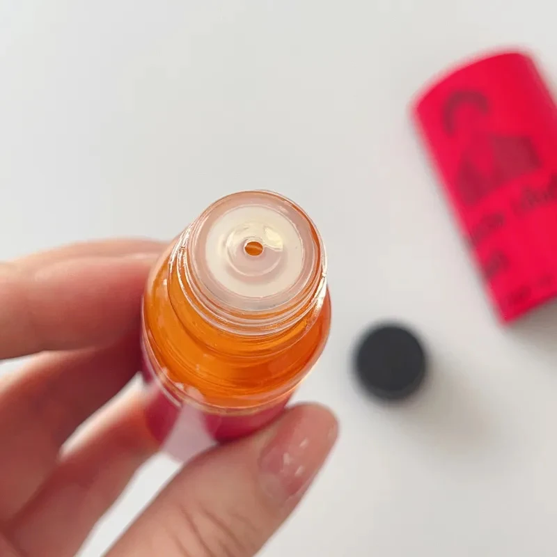 

Chai Dầu Vàng Xoa Bóp Cổ Truyền Somthawin Anky Thái Lan 24ml